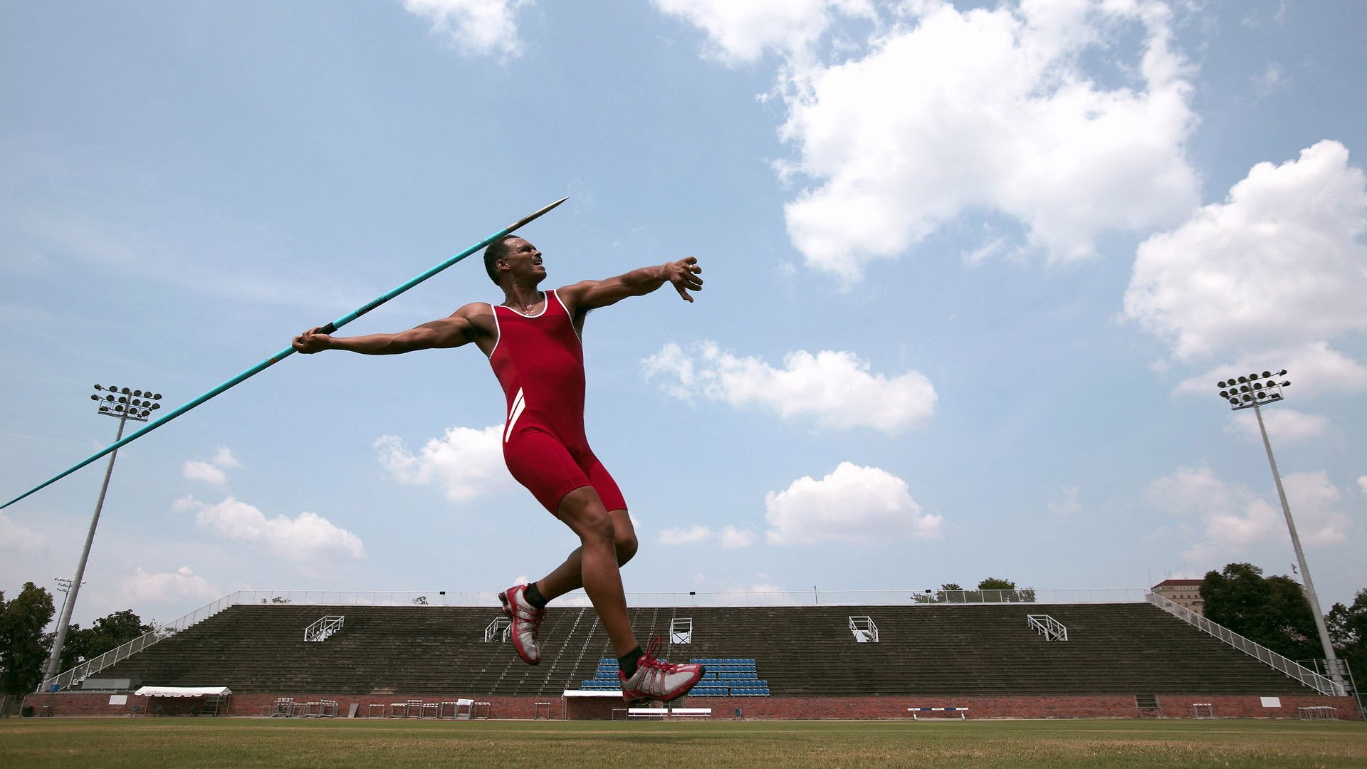 戈贝尔冠军级表现背后，新疆队战术如何成为魔术师的解药？